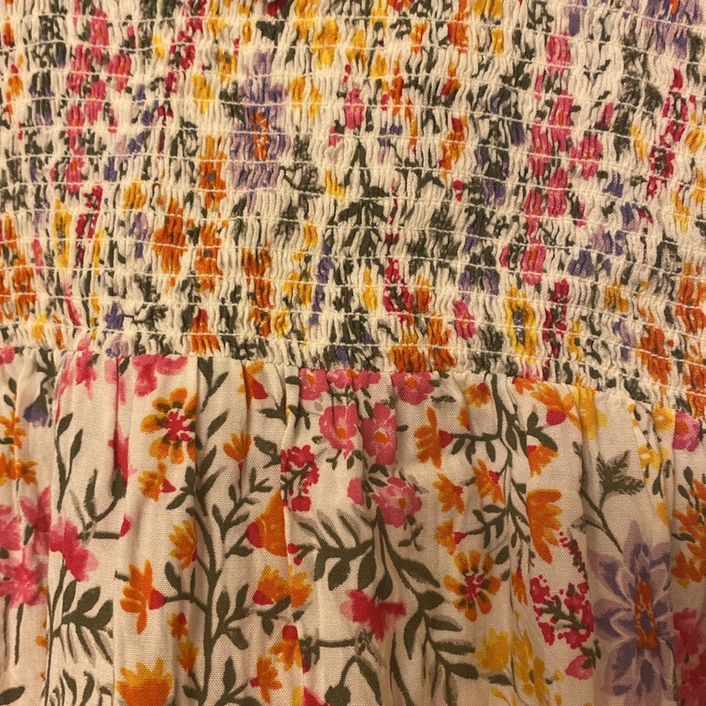 Spring Floral Ruffled Sleeve Top - Picture 2 of 4